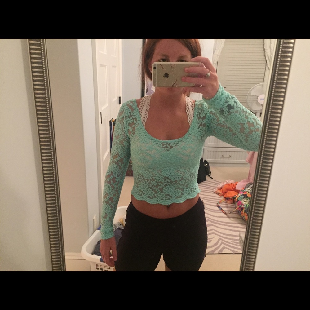 Charlotte Russe size XS crop top